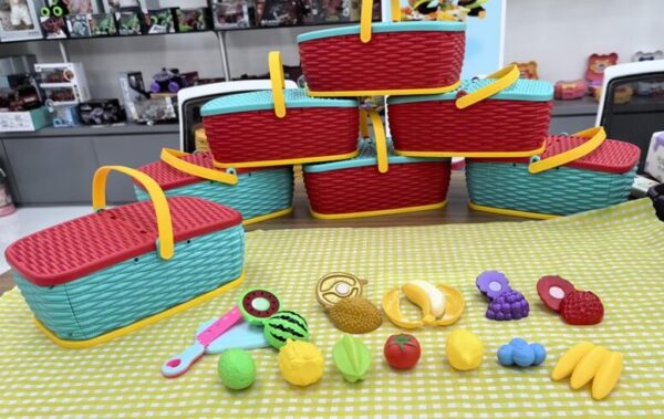 17318946539064-600x379-1.jpg Girl Toys 14pcs Plastic Realistic Portable Preschool Toys Play House Pretend Play Set Kitchen Toys